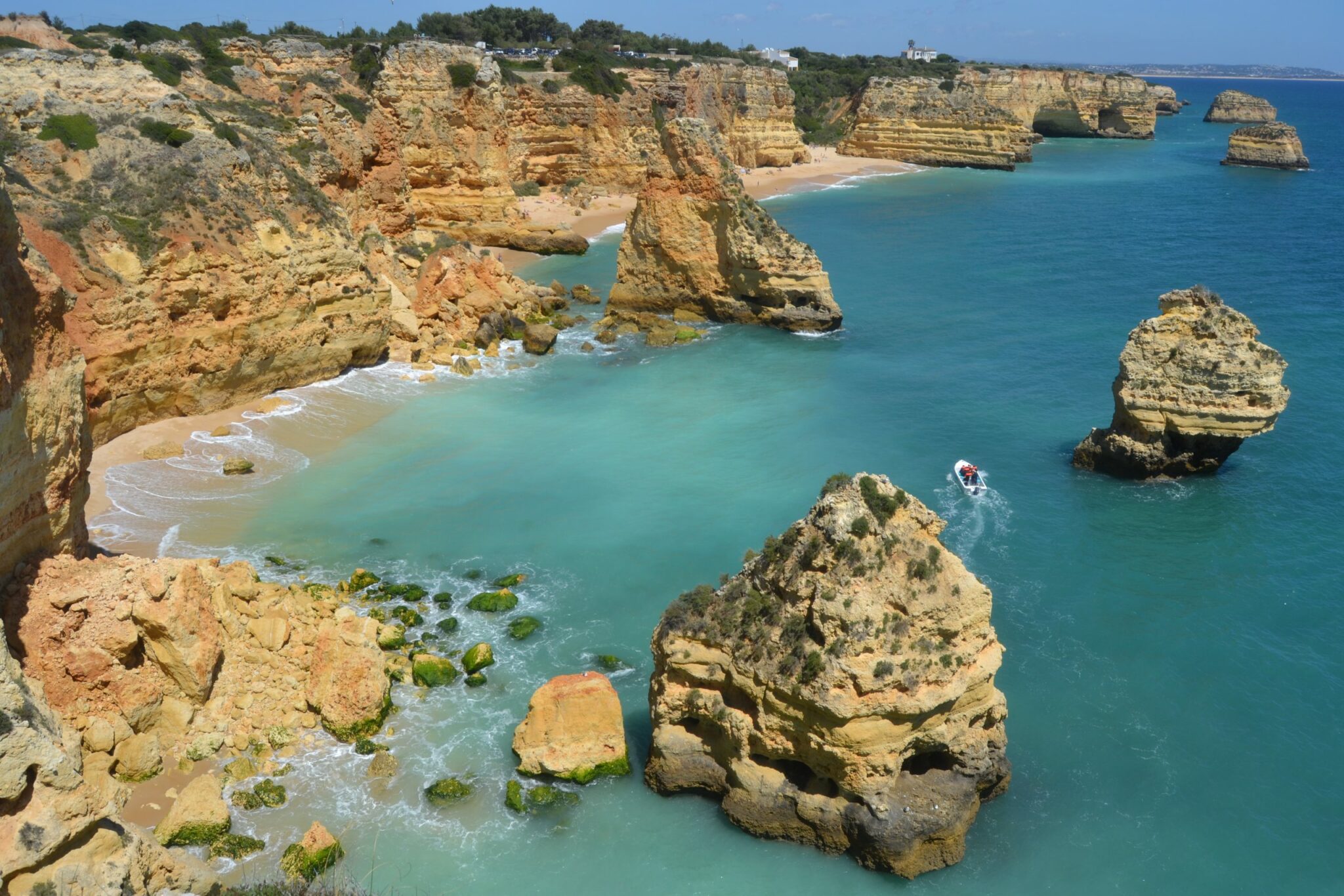 Ruta por la costa del Algarve desde Praia Marinha