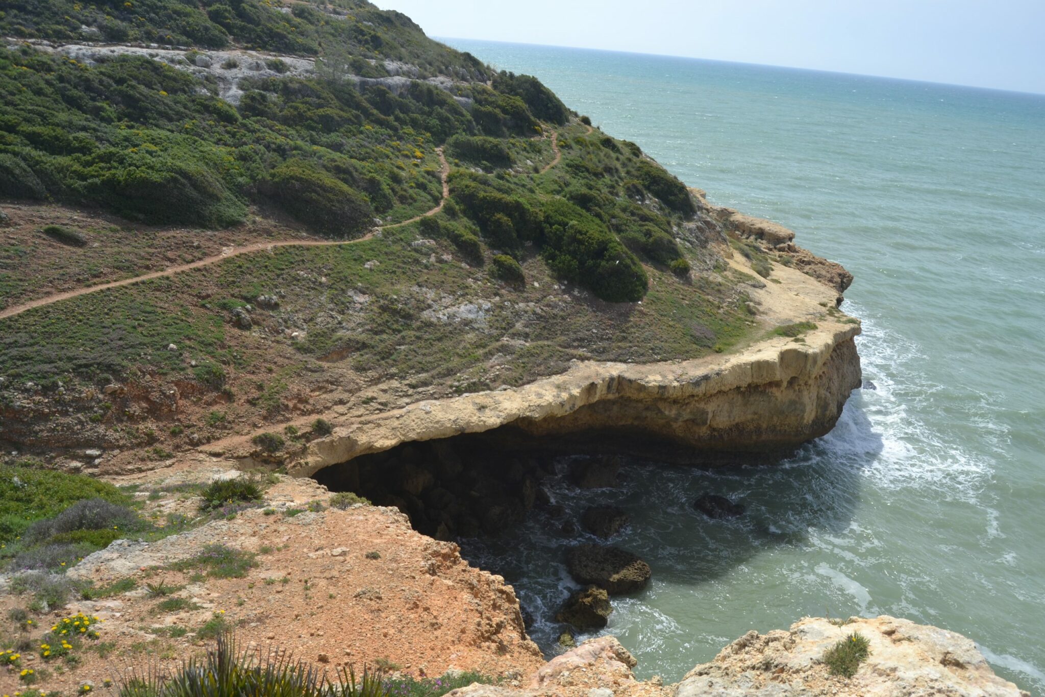 Cala de piedra en el Algarve