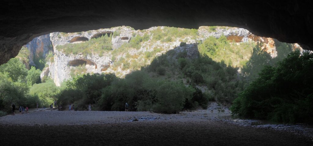 Cueva de Picamartillo