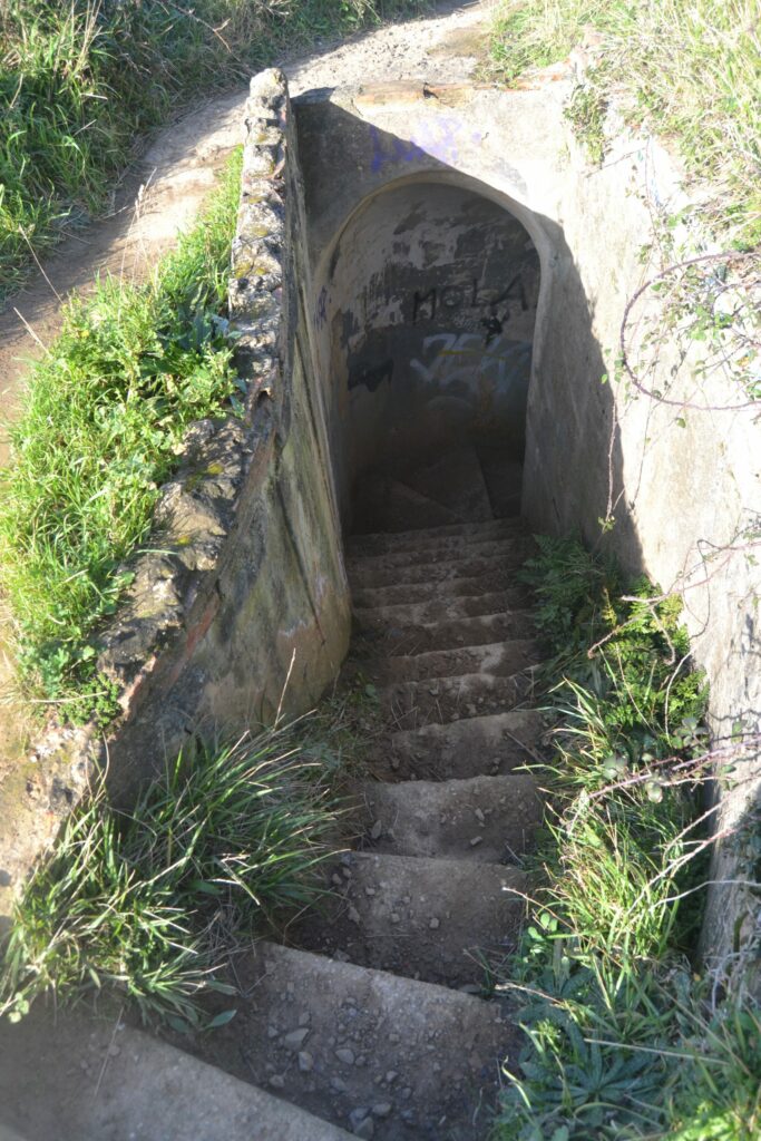 Accesos al bunker de Gorliz