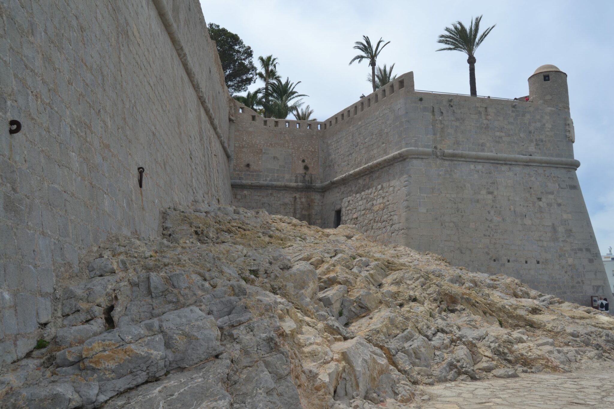 Murallas y Porta del Socors