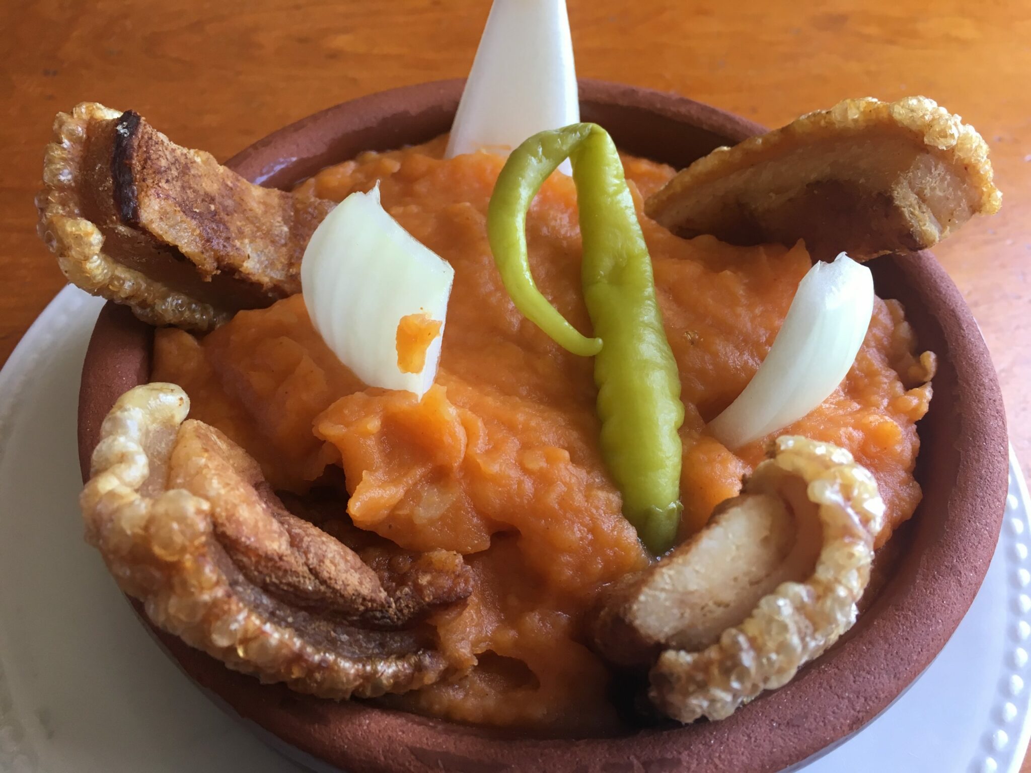 Patatas revolconas del Bar Gredos de Hoyos del Espino