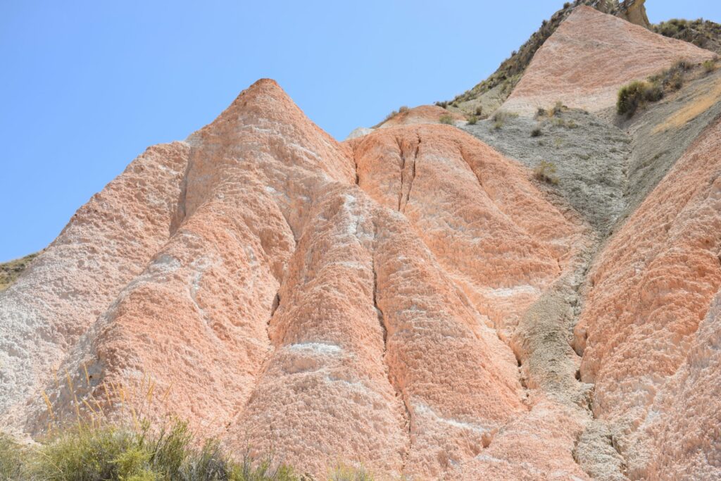 Formaciones geológicas en forma de tetillas