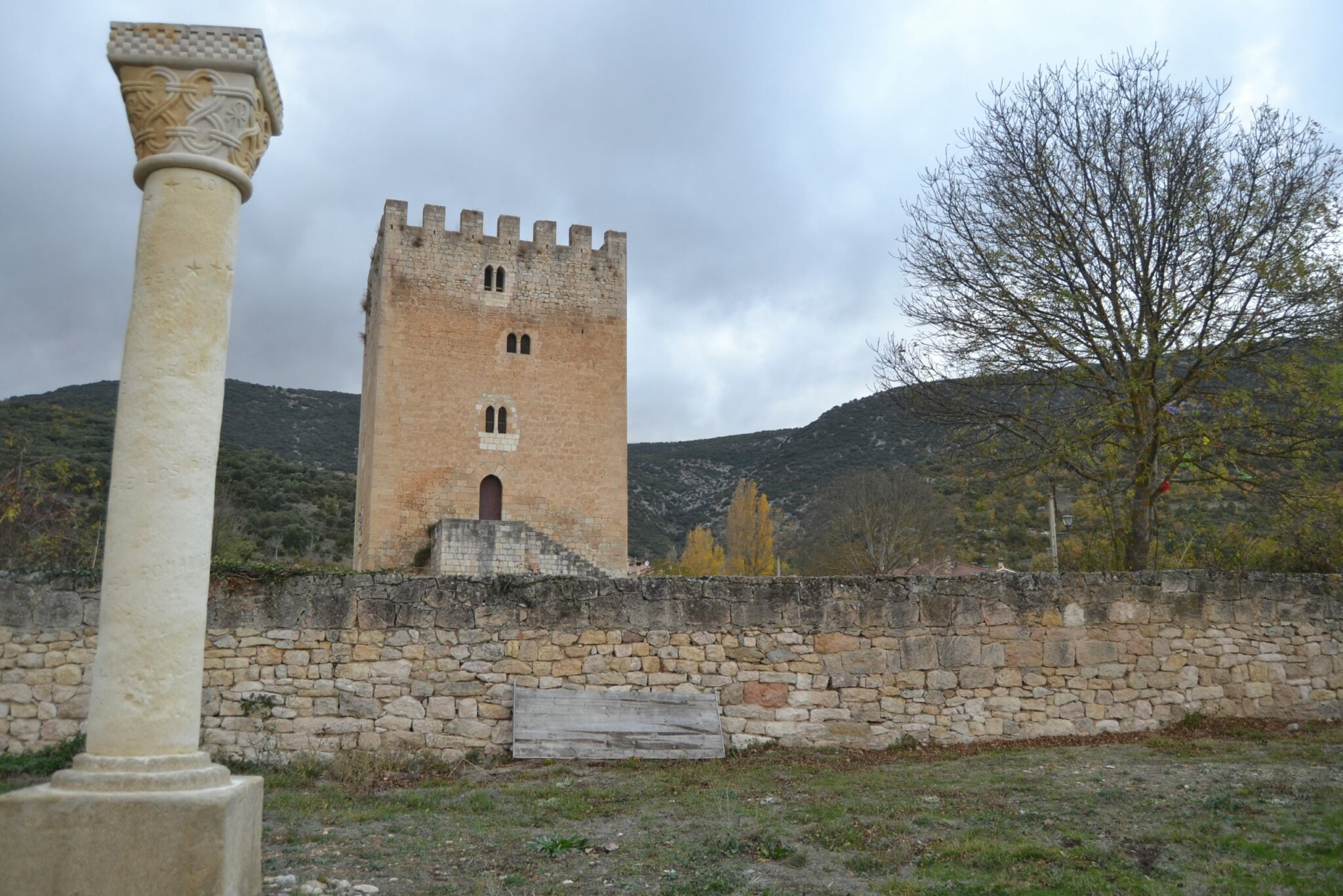 Torre de Valdenoceda o de los Velasco