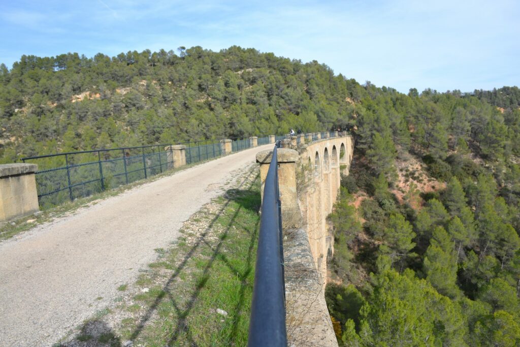 Viaducto en la Vía Verde de Terra Alta
