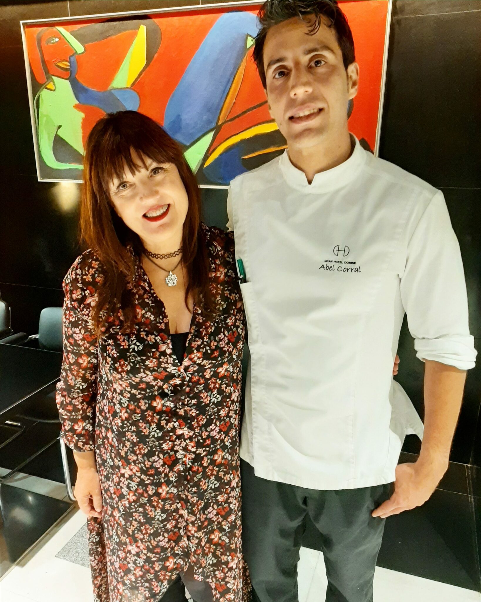 Abel Corral, chef del Hotel Domine Bilbao, con Esther