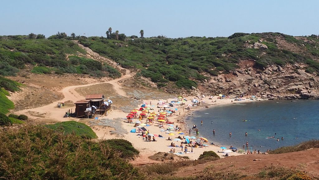 Playa Torre del Porticciolo en Cerdeña