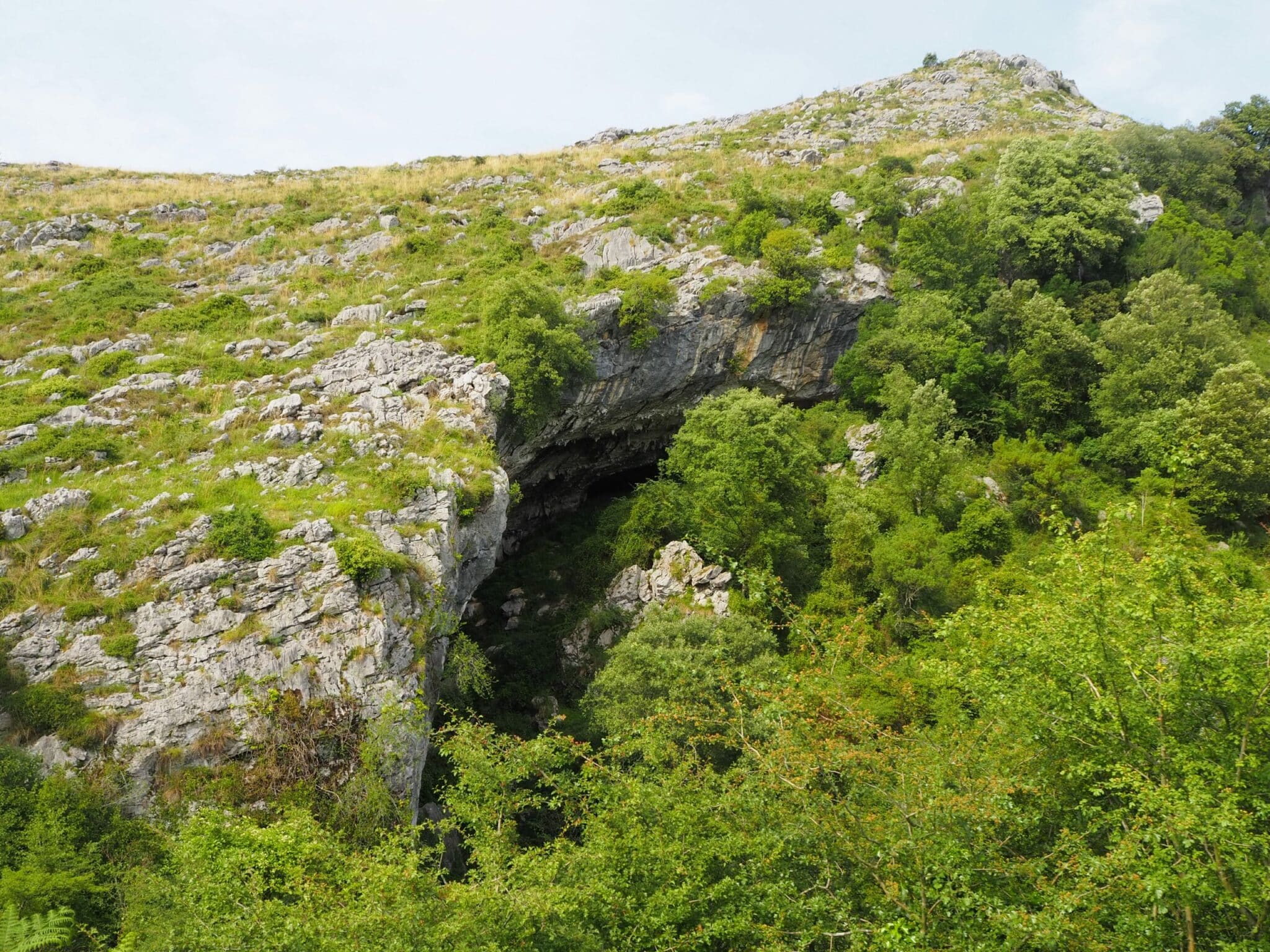 Ruta de las Cuevas de Baltzola