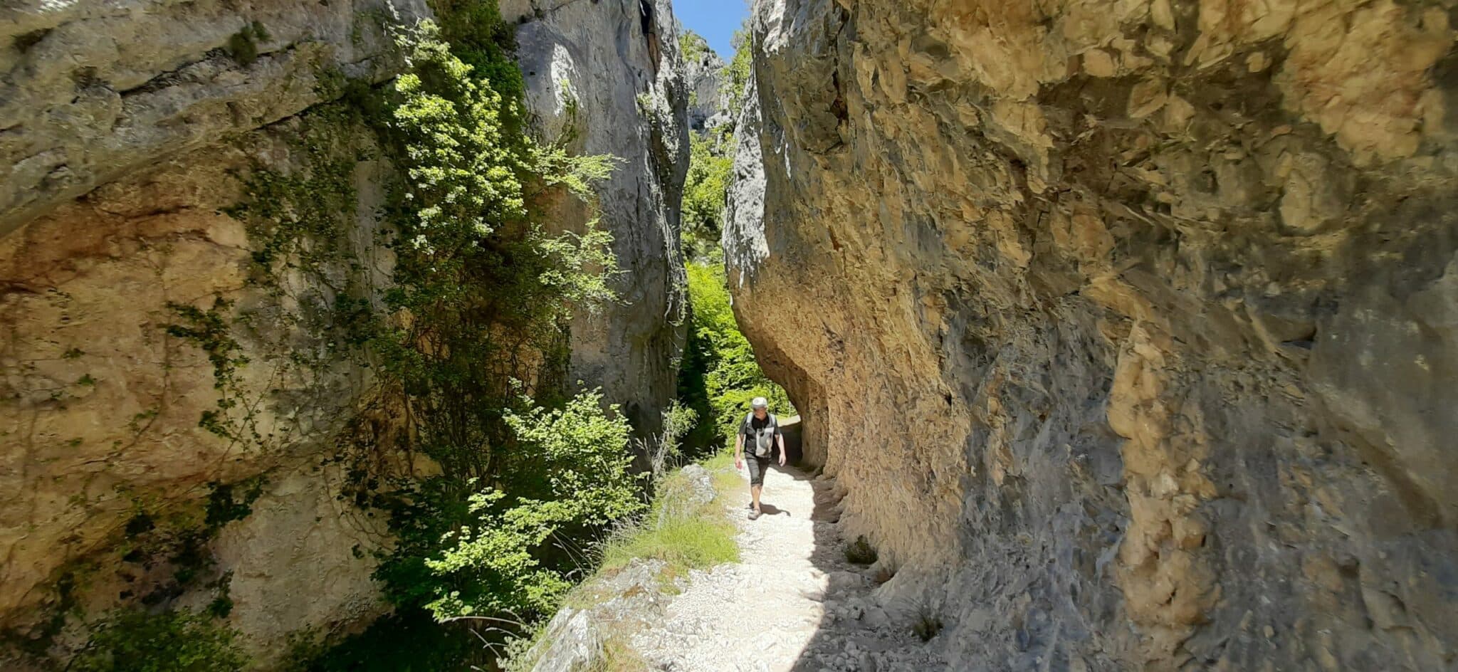 Ruta del Desfiladero del río Purón en Valderejo