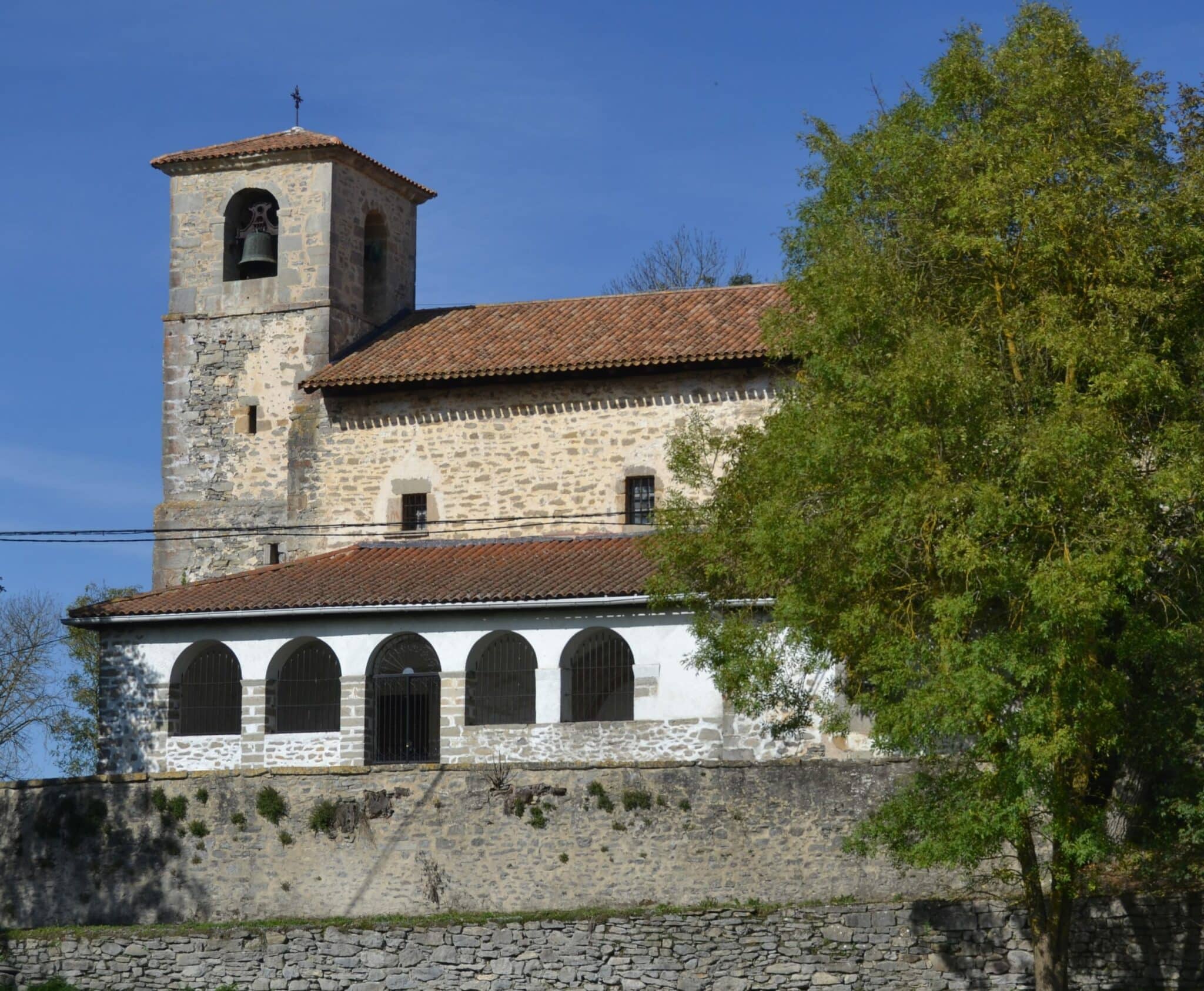 Iglesia de Santiago de Goiuri-Ondona