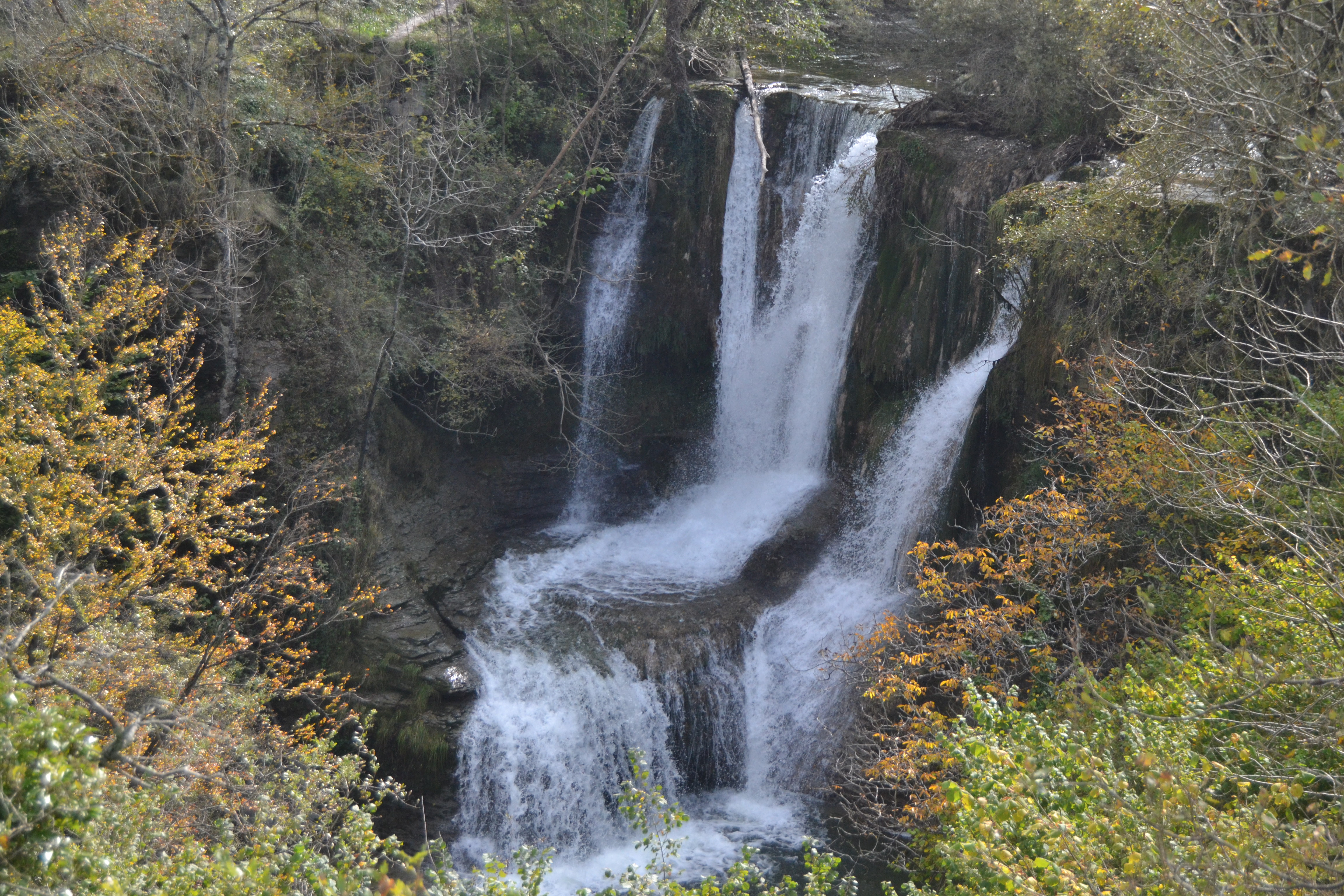 Cascada de Peñaladros en Las Merindades